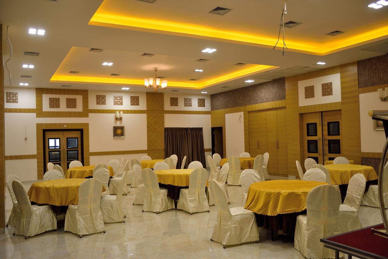 Hotel Laya Inn Ariyalur Exterior foto